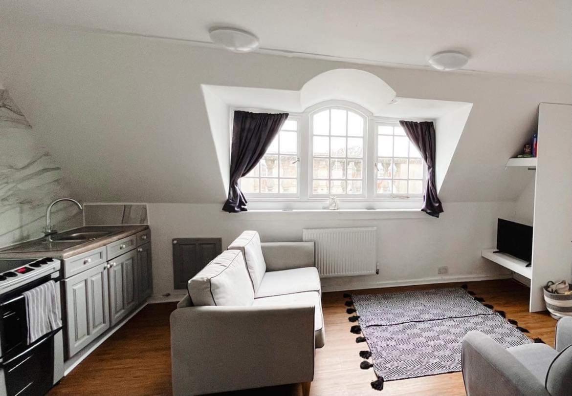 4 Bed Loft Apartment Overlooking Historic Town Троубридж Экстерьер фото